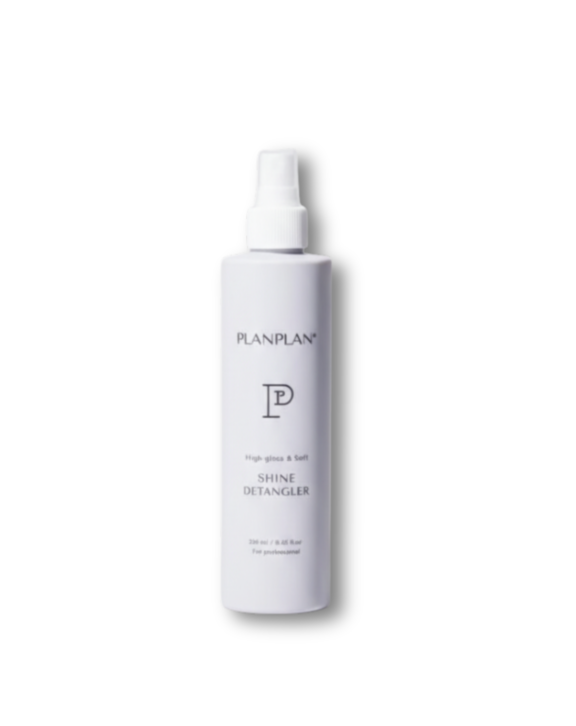 A lightweight daily leave-on mist that instantly detangles, hydrates, and adds shine while protecting hair from UV and environmental damage. Suitable for all hair types.